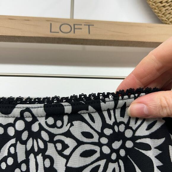 Vintage Y2K 2000s Wrapper Black White Lettuce Edge Lace Layered Skirt Medium - Picture 5 of 6